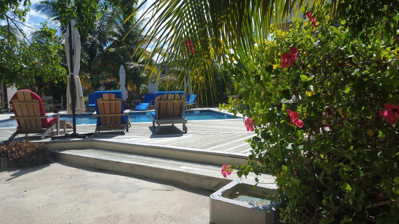 Tres Cocos Resort San Pedro  Exterior photo