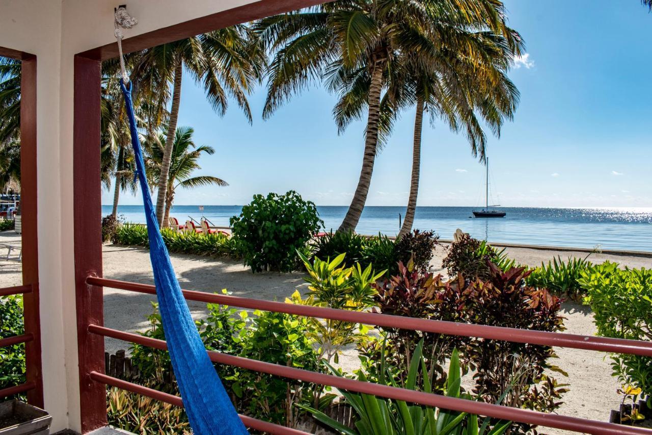 Tres Cocos Resort San Pedro  Exterior photo